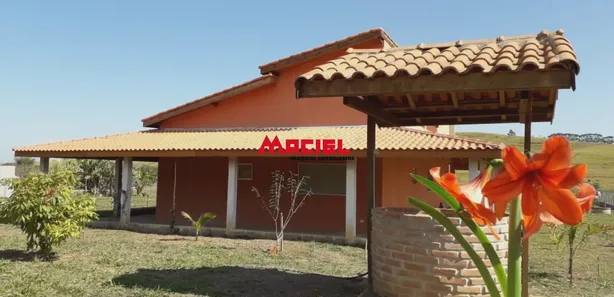 Fazenda / Sítio / Chácara com 2 Quartos à venda, 312m² no Chácara Marambaia, Caçapava