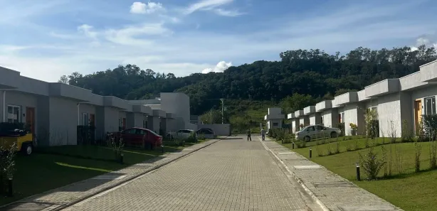 Casa de Condomínio com 3 Quartos à venda, 400m² no Centro, Guararema