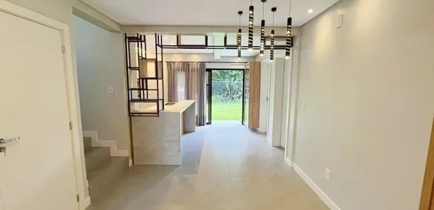 Casa com 3 Quartos para alugar, 200m² no Presidente Médici, Chapecó