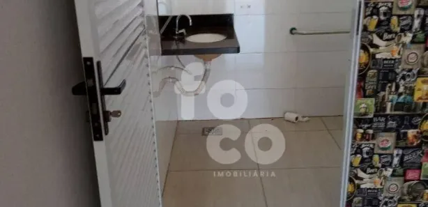 Galpão / Depósito / Armazém à venda, 130m² no Jardim Europa, Uberlândia