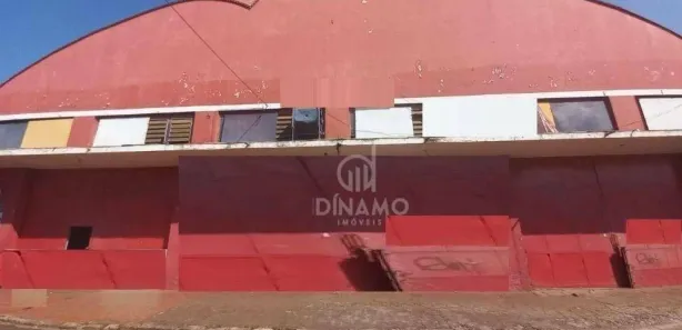 Galpão / Depósito / Armazém para venda ou aluguel, 903m² no Campos Elíseos, Ribeirão Preto