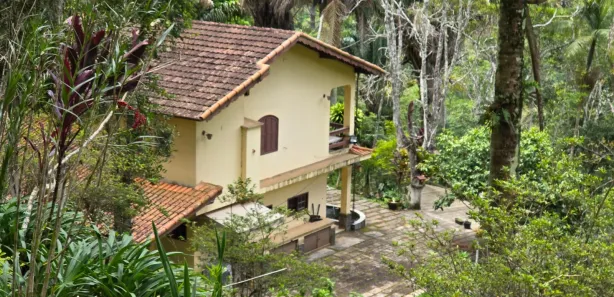 Fazenda / Sítio / Chácara com 3 Quartos à venda, 1m² no Ponte da Saudade, Nova Friburgo