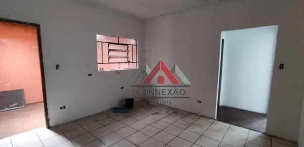 Sobrado com 2 Quartos para venda ou aluguel, 250m² no Vila Maria de Maggi, Suzano