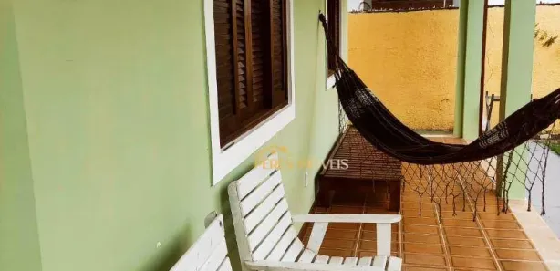 Casa com 5 Quartos para venda ou aluguel, 180m² no Centro, Rio das Ostras