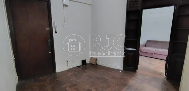 Kitnet à venda, 27m² no Praça da Bandeira, Rio de Janeiro