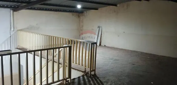 Galpão / Depósito / Armazém à venda, 243m² no Conjunto Chica Ferreira, Uberaba