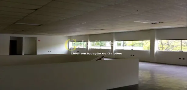 Galpão / Depósito / Armazém para alugar, 3336m² no Jardim Triângulo, Taboão da Serra