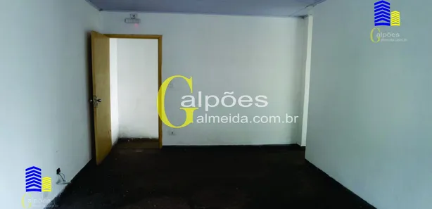 Galpão / Depósito / Armazém para alugar, 650m² no Piratininga, Osasco