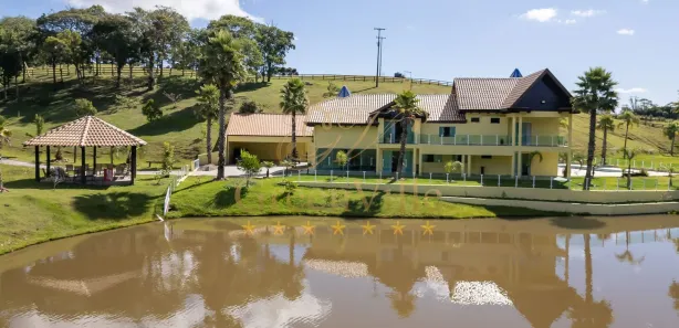 Fazenda / Sítio / Chácara com 8 Quartos à venda, 90000m² no Colônia Murici, São José dos Pinhais