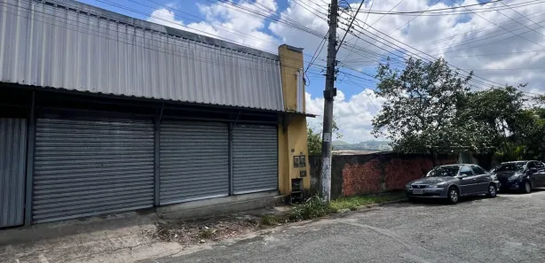 Loja / Salão / Ponto Comercial para alugar, 49m² no Conforto, Volta Redonda