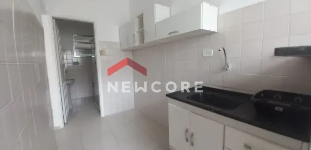 Kitnet à venda, 32m² no Aviação, Praia Grande