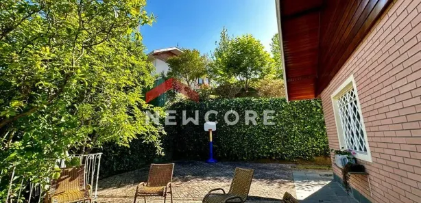 Casa de Condomínio com 4 Quartos à venda, 170m² no Vale Encantado, Campos do Jordão