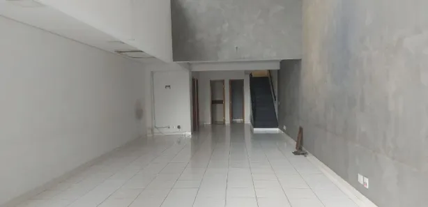 Loja / Salão / Ponto Comercial para alugar, 136m² no Vila Andrade, São Paulo