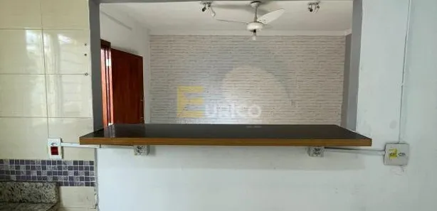 Prédio Inteiro para alugar, 87m² no Vila Embaré, Valinhos