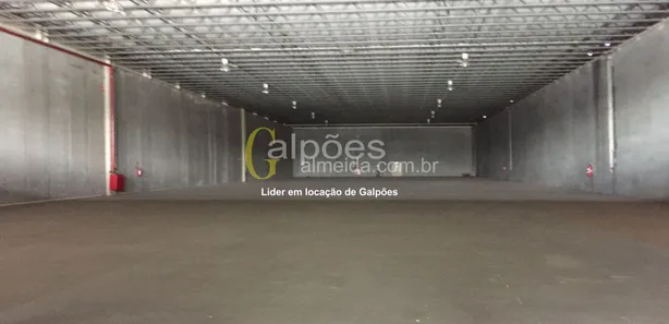 Galpão / Depósito / Armazém para alugar, 1600m² no Santa Fé, Osasco