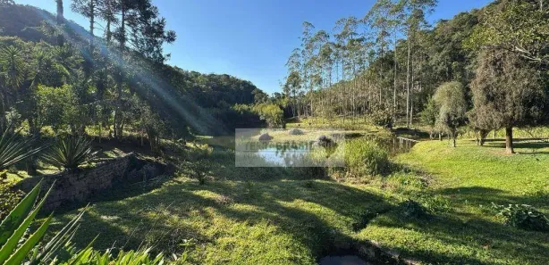 Fazenda / Sítio / Chácara com 5 Quartos à venda, 300m² no Cachoeirinha, Bom Jesus dos Perdões