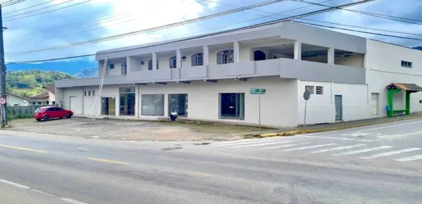 Galpão / Depósito / Armazém à venda, 1400m² no Três Rios do Norte, Jaraguá do Sul