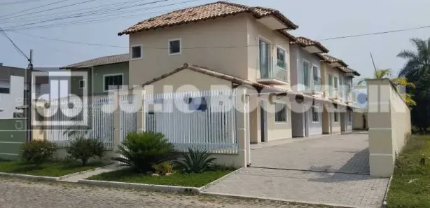 Casa de Condomínio com 3 Quartos à venda, 112m² no Cotia, Guapimirim