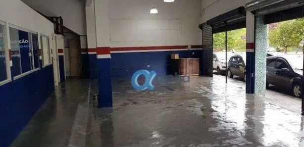 Loja / Salão / Ponto Comercial à venda, 250m² no Bingen, Petrópolis