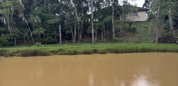 Fazenda / Sítio / Chácara com 4 Quartos à venda, 15000m² no , Tijucas do Sul