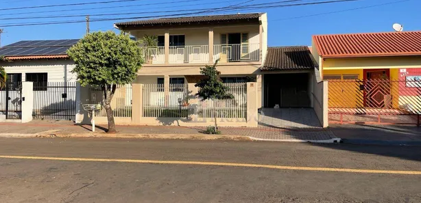 Sobrado com 3 Quartos à venda, 240m² no Itamarati, Ibiporã