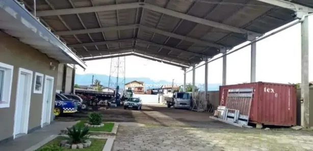 Galpão / Depósito / Armazém para alugar, 700m² no Vila Caraguata, Cubatão