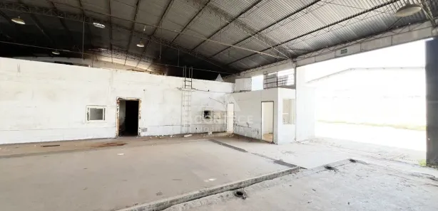 Galpão / Depósito / Armazém à venda, 2000m² no Zona Industrial, Brasília