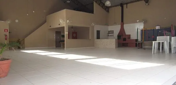 Galpão / Depósito / Armazém à venda, 230m² no Interlagos, Divinópolis