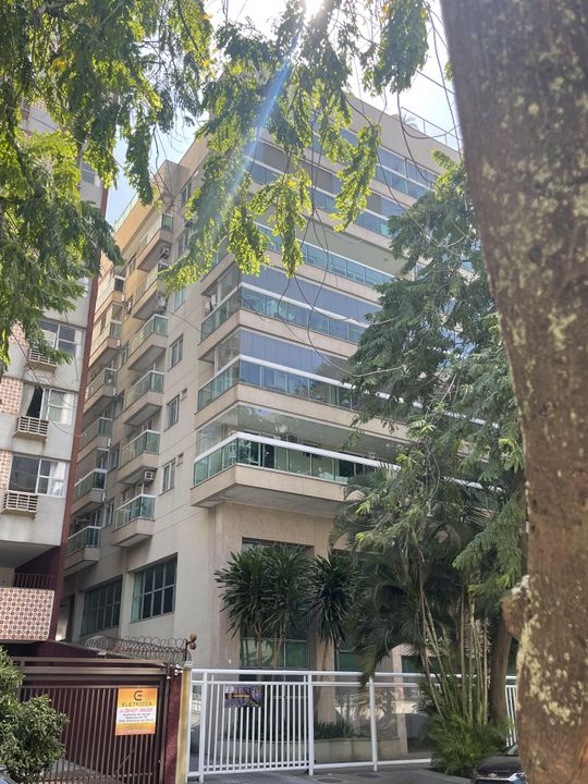 Apartamento com 3 quartos e mobiliado, 111 m² na Zona Sul em Botafogo