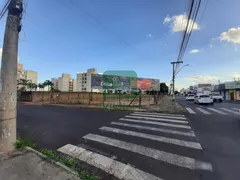 Terreno / Lote / Condomínio com 1 Quarto para alugar, 3956m² no Custódio Pereira, Uberlândia - Foto 1