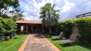 Casa com 3 Quartos à venda, 200m² no Presidente Roosevelt, Uberlândia - Foto 1