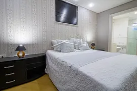 Casa com 7 Quartos para alugar, 540m² no Cristo Rei, Curitiba - Foto 56