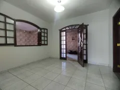 Casa com 2 Quartos à venda, 195m² no Brasil Industrial, Belo Horizonte - Foto 2