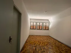 Casa Comercial com 3 Quartos para alugar, 200m² no Navegantes, Porto Alegre - Foto 23