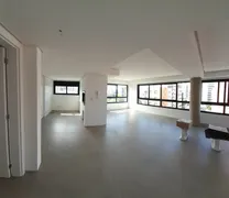 Apartamento com 3 Quartos para alugar, 131m² no Petrópolis, Porto Alegre - Foto 3