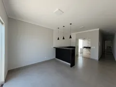 Casa com 2 Quartos à venda, 69m² no Residencial Ouro Verde, Botucatu - Foto 1