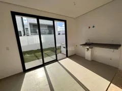 Casa de Condomínio com 3 Quartos à venda, 212m² no Granja Carneiro Viana, Cotia - Foto 8