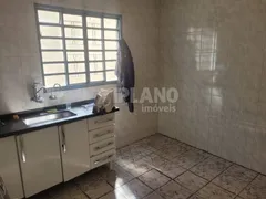 Casa com 2 Quartos à venda, 114m² no Parque Residencial Maria Stella Faga, São Carlos - Foto 3