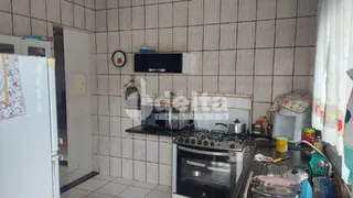 Casa com 3 Quartos à venda, 147m² no Planalto, Uberlândia - Foto 5