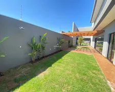 Casa com 3 Quartos à venda, 227m² no Jardim das Palmeiras, Dourados - Foto 50