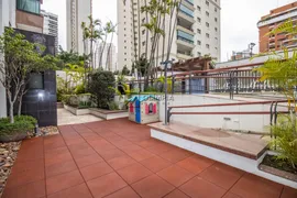 Apartamento com 4 Quartos para alugar, 243m² no Campo Belo, São Paulo - Foto 45
