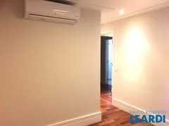 Apartamento com 3 Quartos para alugar, 154m² no Campo Belo, São Paulo - Foto 17