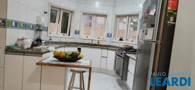 Casa de Condomínio com 3 Quartos à venda, 350m² no Jardim Indaiá, Embu das Artes - Foto 11