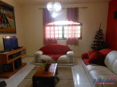 Casa com 3 Quartos à venda, 181m² no Jardim Luiza, Jacareí - Foto 1