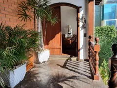 Casa com 3 Quartos à venda, 200m² no Coração Eucarístico, Belo Horizonte - Foto 4