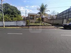 Casa com 3 Quartos para alugar, 200m² no Tabajaras, Uberlândia - Foto 2