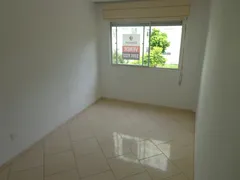 Apartamento com 2 Quartos à venda, 57m² no Cristal, Porto Alegre - Foto 2