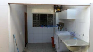 Casa com 3 Quartos à venda, 200m² no Jatobá, Londrina - Foto 5