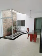 Casa com 3 Quartos à venda, 200m² no Osvaldo Rezende, Uberlândia - Foto 11