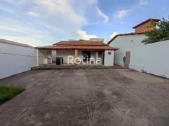 Casa com 3 Quartos à venda, 167m² no Santa Mônica, Uberlândia - Foto 28